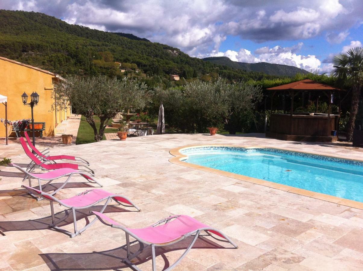 Les cigales des prés Studio Aups Exterior foto